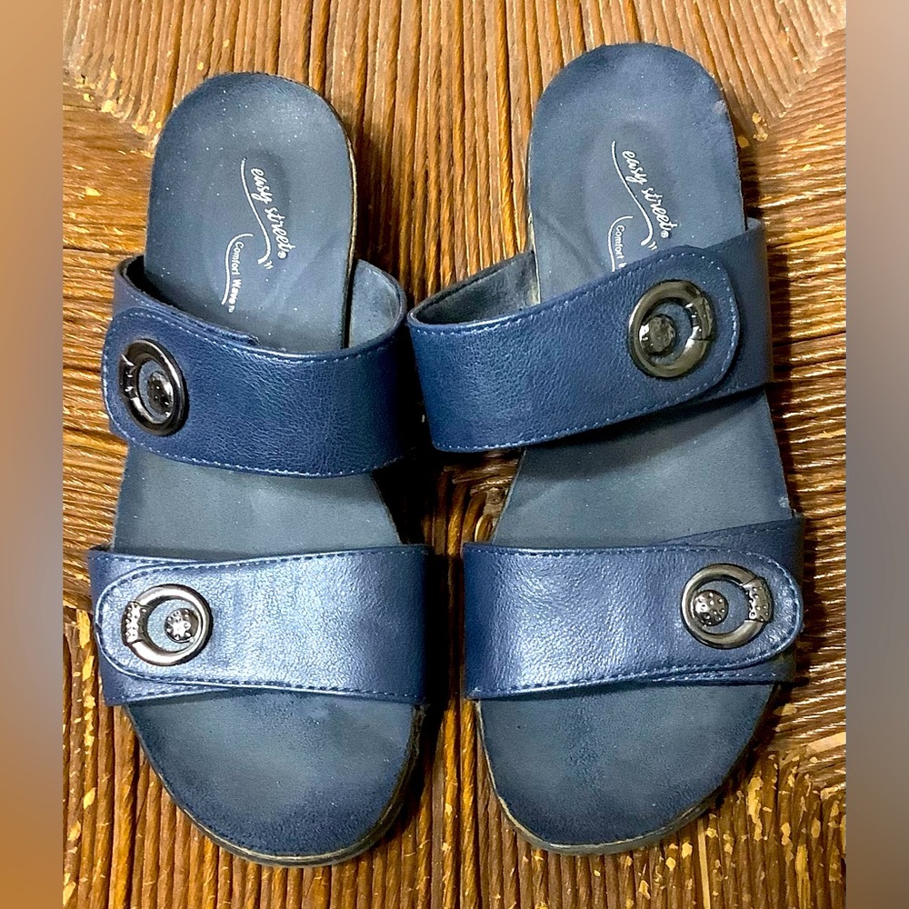 Easy Street Comfort Wave Sandals Navy Blue Women’s size 5.5
